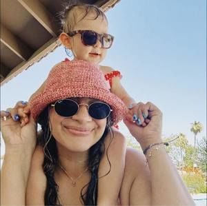 Meet your Posher, Christina